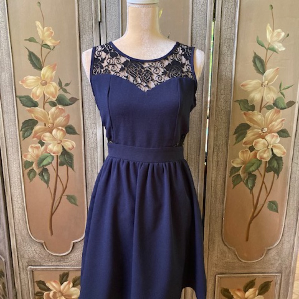 MAX AND RUBY navy sleeveless dress Size Medium